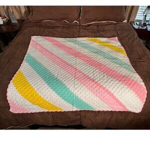 Vintage Crochet, Afghan Baby Blanket Handmade 50"x54" Crib Blanket